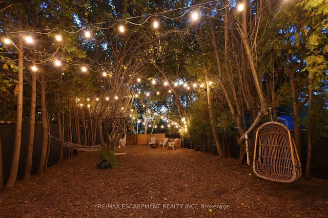 Additional image 22 of 249 Bay St