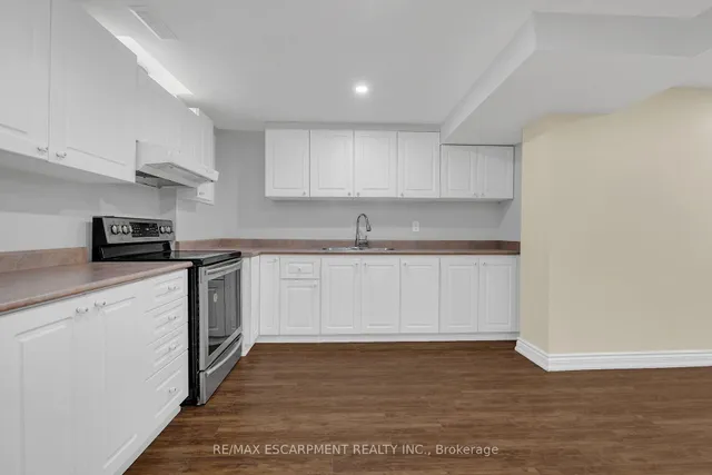 Additional image 37 of 125 VALERA Dr