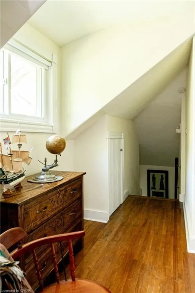 Additional image 28 of 55 Cayley St