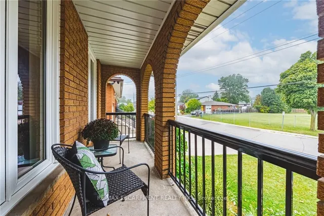 Additional image 3 of 477 Queen Victoria Dr