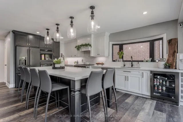 Additional image 20 of 96 Laurendale Ave