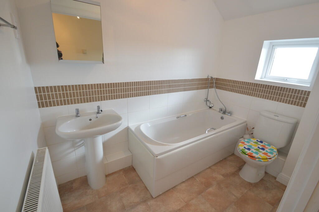 Additional image 4 of Berwick Place, Welwyn Garden City.