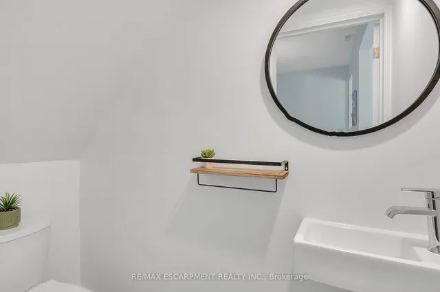 Additional image 27 of 22 Liberty St