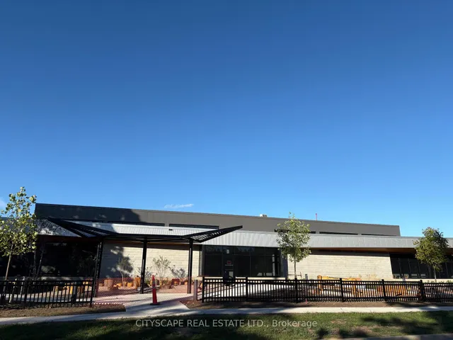 Additional image 40 of 152 Kenwood Ave