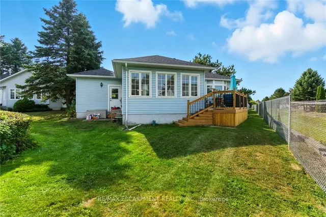 Additional image 28 of 360 Silverbirch Blvd