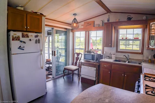 Additional image 24 of 2490 Governor's Rd Unit 17