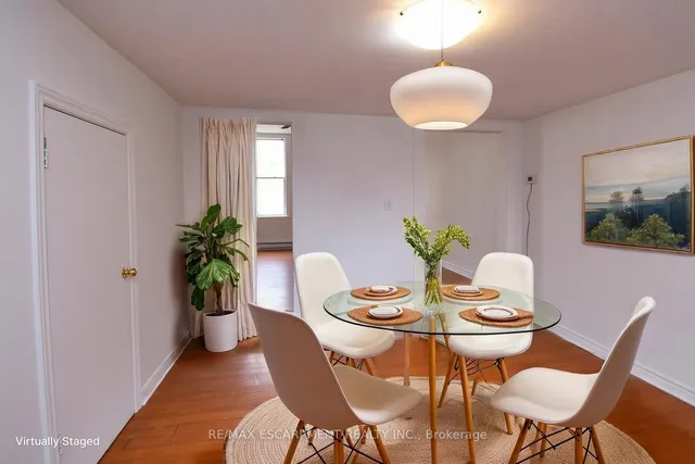 Additional image 12 of 122 Evans St