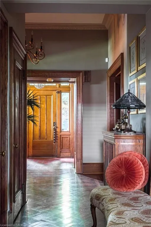 Additional image 4 of 77 Claremont Dr