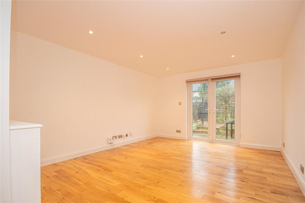 Additional image 11 of Bassingburn Walk, Welwyn Garden City, AL7