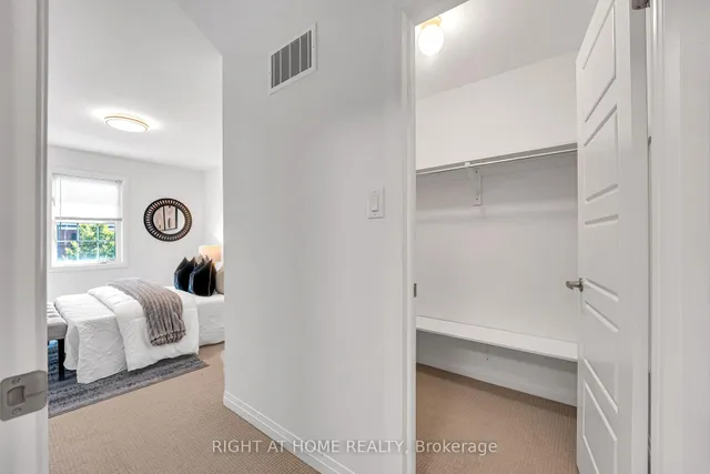 Additional image 36 of 59 Henry Cres