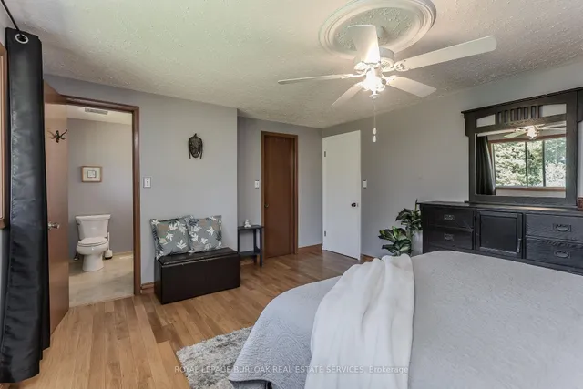Additional image 17 of 4871 Wellington Road 29