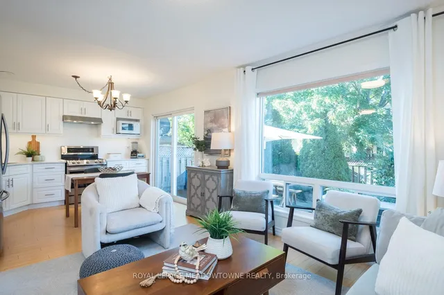 Additional image 9 of 698 Edwards Ave