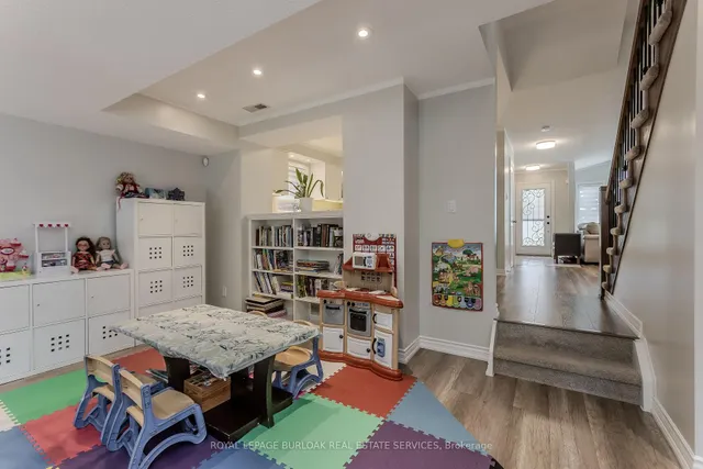 Additional image 32 of 209 Portage Lane