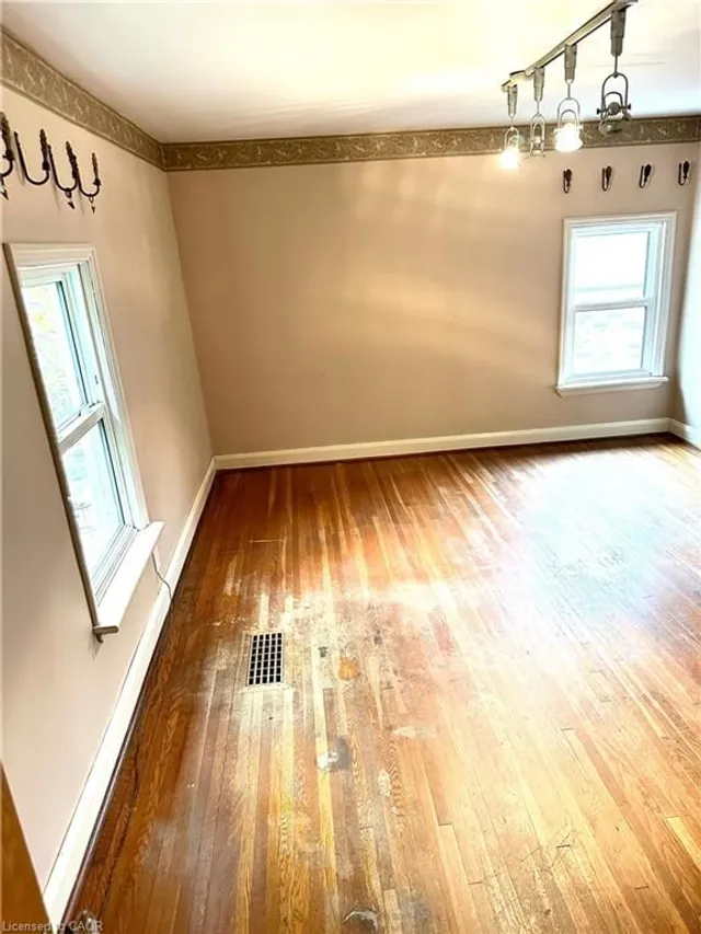 Additional image 12 of 147 Cline Ave