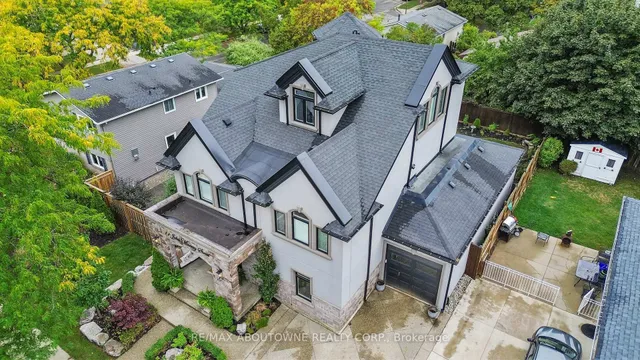 Additional image 50 of 11 John Murray St