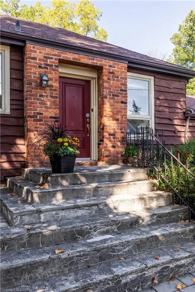 Additional image 8 of 17 Alma St