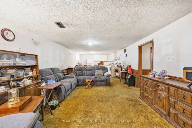Additional image 29 of 1196 Dowland Cres