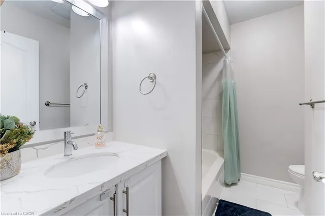 Additional image 12 of 5475 Lakeshore Rd Unit 19