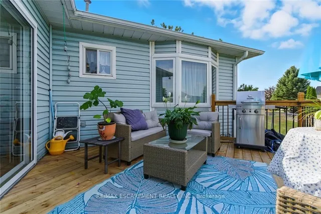 Additional image 26 of 360 Silverbirch Blvd