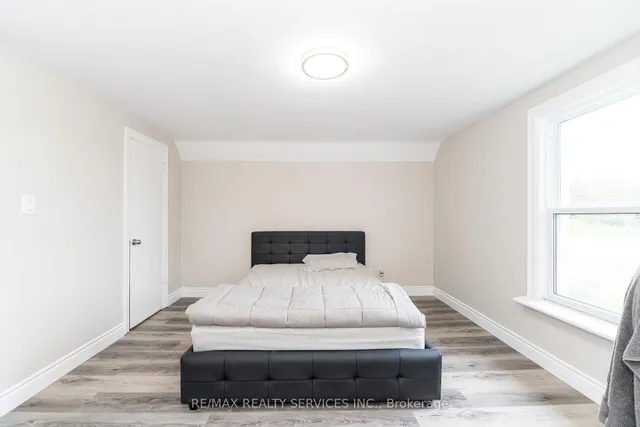 Additional image 15 of 2178 Highway 6