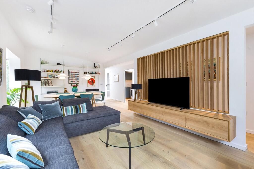 Additional image 9 of Avenue St. Nicholas, Harpenden, Hertfordshire, AL5