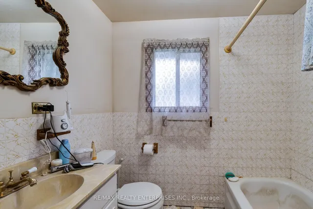 Additional image 39 of 12909 5th Line