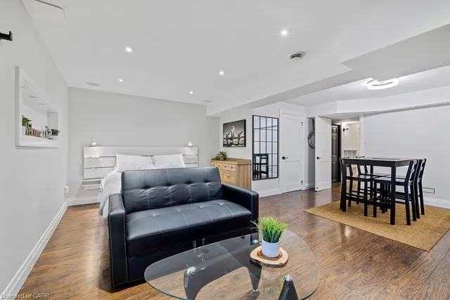 Additional image 30 of 55 Thames Way