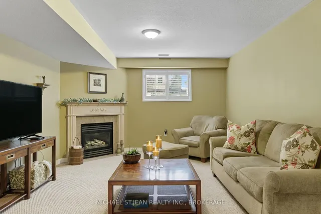 Additional image 25 of 20 Diamond Crt