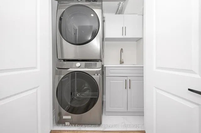 Additional image 33 of 350 East Side Cres