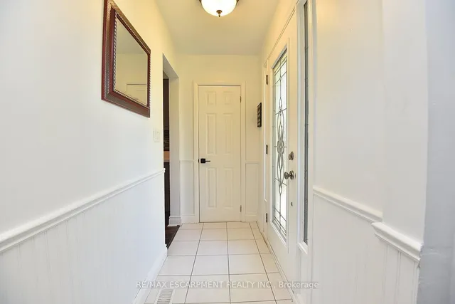 Additional image 8 of 1384 Niels Ave