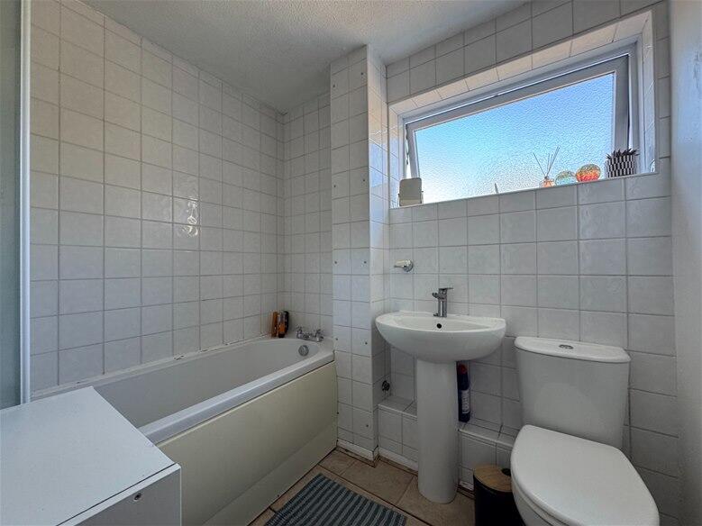 Additional image 8 of Crabtree Lane, Harpenden, AL5