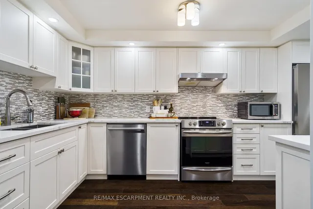 Additional image 16 of 150 Wilson St Unit 301