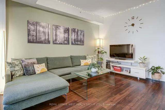 Additional image 8 of 2087 Fairview St Unit 1002