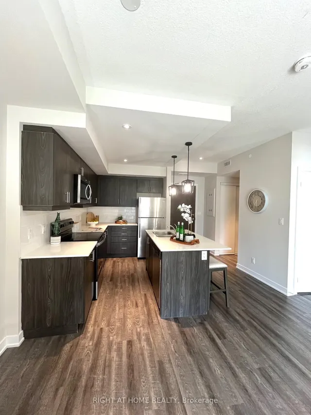 Additional image 11 of 16 Markle Cres Unit 214