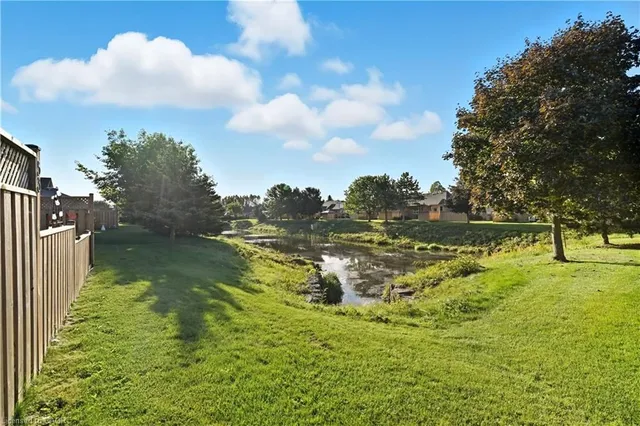 Additional image 38 of 55 Northern Breeze St Unit 33