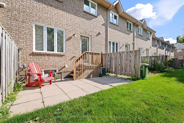 Additional image 9 of 1809 Upper Wentworth St Unit 14