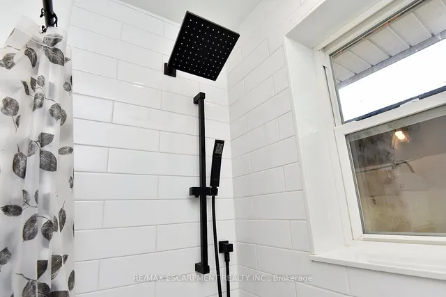 Additional image 22 of 1384 Niels Ave