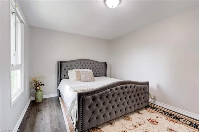 Additional image 16 of 5475 Lakeshore Rd Unit 19