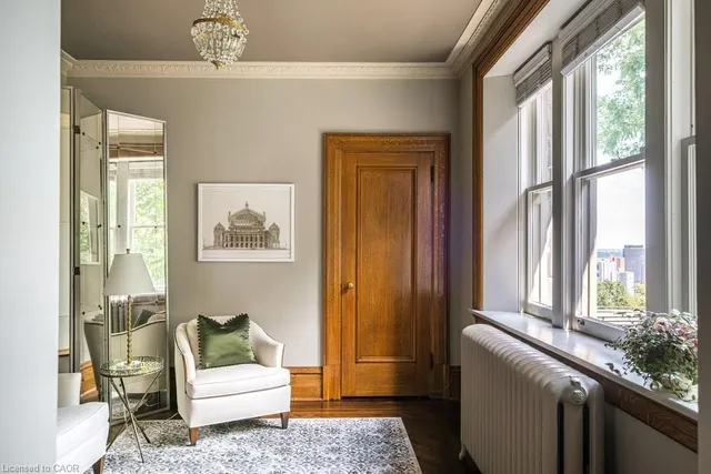 Additional image 28 of 77 Claremont Dr