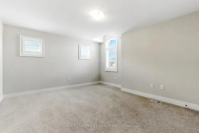 Additional image 25 of 15 Robarts Dr