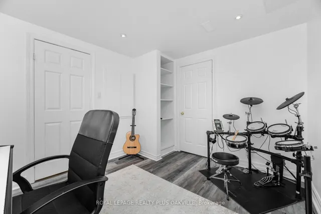 Additional image 41 of 1248 Guelph Line Unit 5