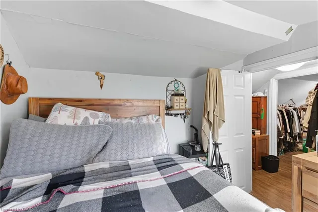 Additional image 23 of 110 Emerson St