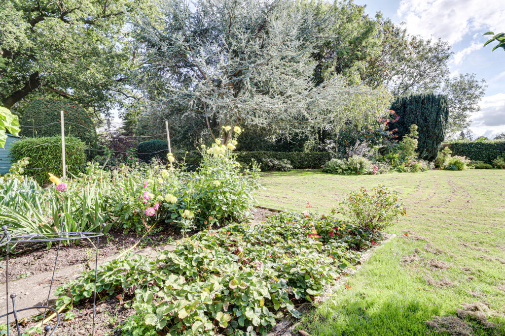 Additional image 19 of Luton Lane, Redbourn, AL3