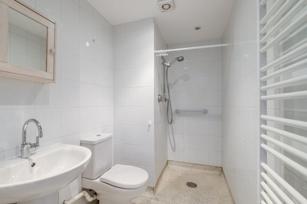 Additional image 14 of Coneydale, Welwyn Garden City, Hertfordshire, AL8 7RX