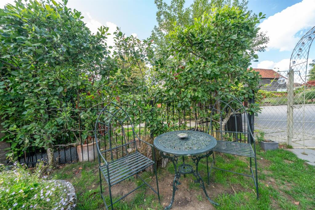 Additional image 34 of Fishpool Street, St. Albans