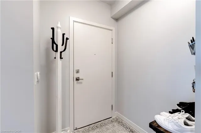 Additional image 2 of 2081 Fairview St Unit 1003