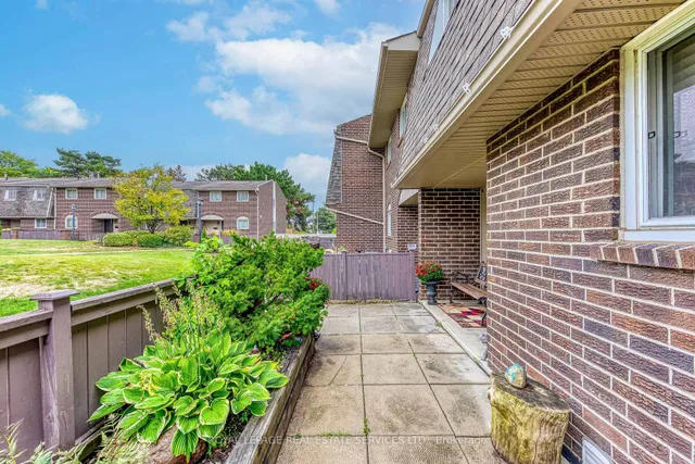 Additional image 5 of 1294 Guelph Line Unit 4