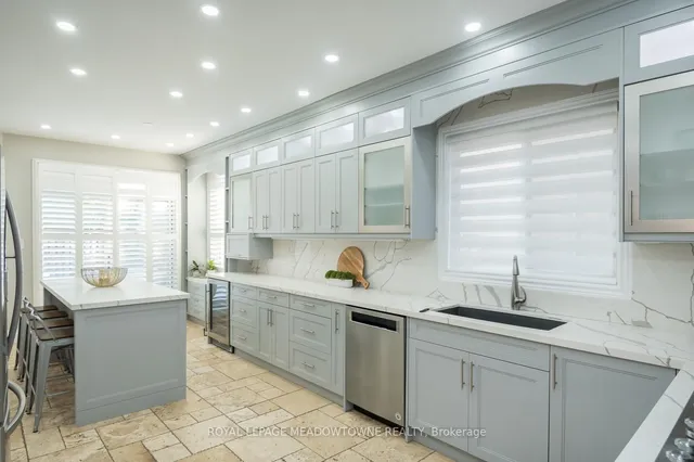 Additional image 6 of 371 Alexander Cres