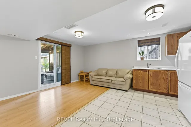 Additional image 31 of 11 Supreme Dr