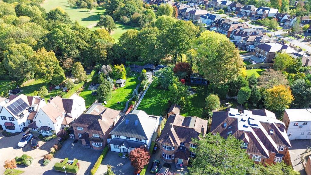 Additional image 28 of Bradmore Way, Brookmans Park